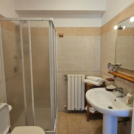 Triskèles Adult Only 4*
