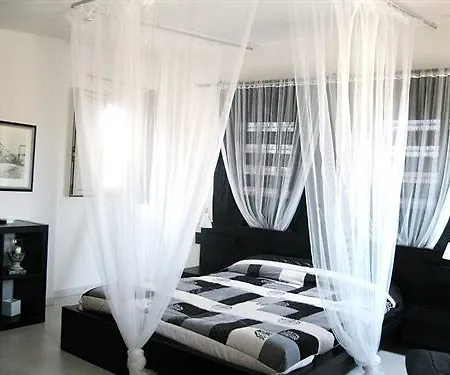 Bed & Breakfast Triskeles Giardini Naxos