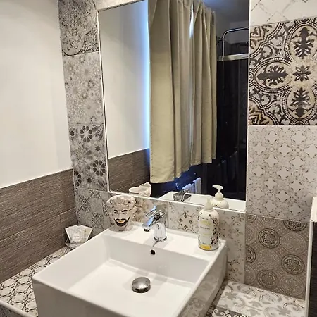 Triskeles Готель типу 