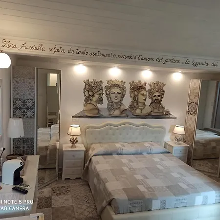 Triskeles Готель типу 