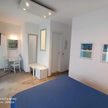 Triskeles Готель типу 